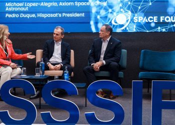 Pedro Duque y Michael López-Alegría. Fuente: SSSIF