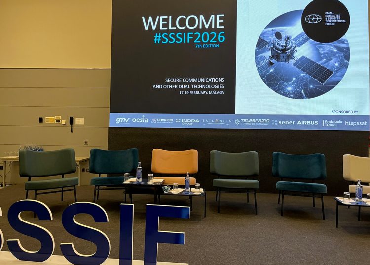 Málaga inaugura la séptima edición del SSSIF con más de 190 compañías. Fuente: Actualidad Aeroespacial.