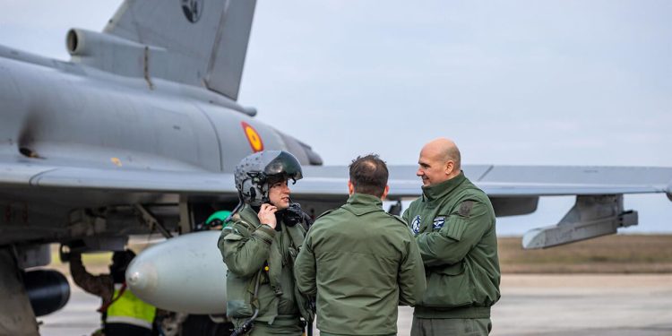Tres Eurofighters y un A400M españoles se despliegan en Rumanía en una misión de la OTAN. Fuente: OTAN
