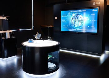 La ESA instala en el Reino Unido un centro de IA para potenciar la conectividad espacial. Fuente: ESA