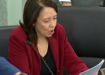 La senadora Cantwell. Fuente: Comité de Transporte de EEUU