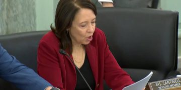 La senadora Cantwell. Fuente: Comité de Transporte de EEUU