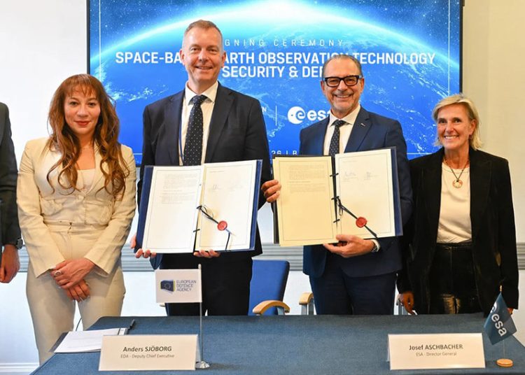 Acuerdo entre la EDA y la ESA para estudiar la tecnología de observación de la Tierra desde el espacio. Fuente: EDA