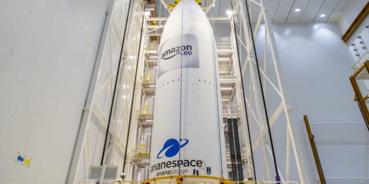El Ariane 6 para la misión VA268 llegó a la plataforma de lanzamiento en Kourou. Fuente: Arianespace