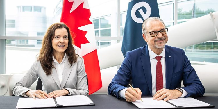 El director general de la ESA, Josef Aschbacher, y la presidenta de la Agencia Espacial Canadiense, Lisa Campbell, el pasado mes de junio. Fuente: Gobierno de Canadá