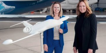Eloa Guillotin, consejera delegada de Beyond Aero, y Caroline Demsar, CEO de Luxaviation en Francia, Malta y Portugal. Fuente: Beyond Aero