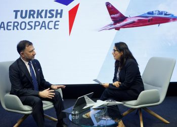 Entrevista al presidente de Turkish Aeroespace. Fuente: EFE