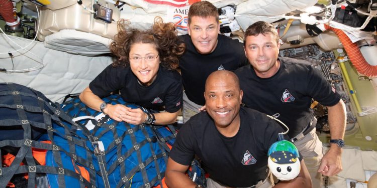 La tripulación de Artemisa II prepara su llegada a la Tierra. Fuente: Nasa