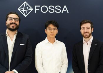 Vicente y Julián con representante de Kanematsu. Fuente: Fossa System