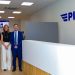 Carlos Cuerpo comprueba el funcionamiento de la multinacional suiza Pilatus Aircraft en Alcalá de Guadaíra. Fuente: Ayuntamiento de Alcalá de Guadaira