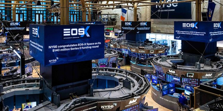 EOS X SPACE presentó oficialmente el cierre de la Serie D en la sede de la Bolsa de Nueva York. Fuente: EOS X SPACE