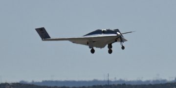 El XRQ-73 de DARPA demuestra su capacidad de vuelo híbrido-eléctrico. Fuente: Northrop Grumman