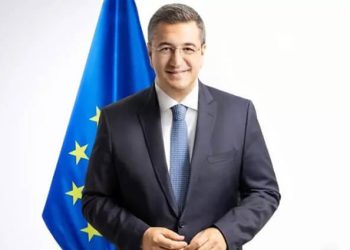 El comisario europeo de Transportes Sostenibles y Turismo, Apostolos Tzitzikostas. Fuente: Comisión Europea