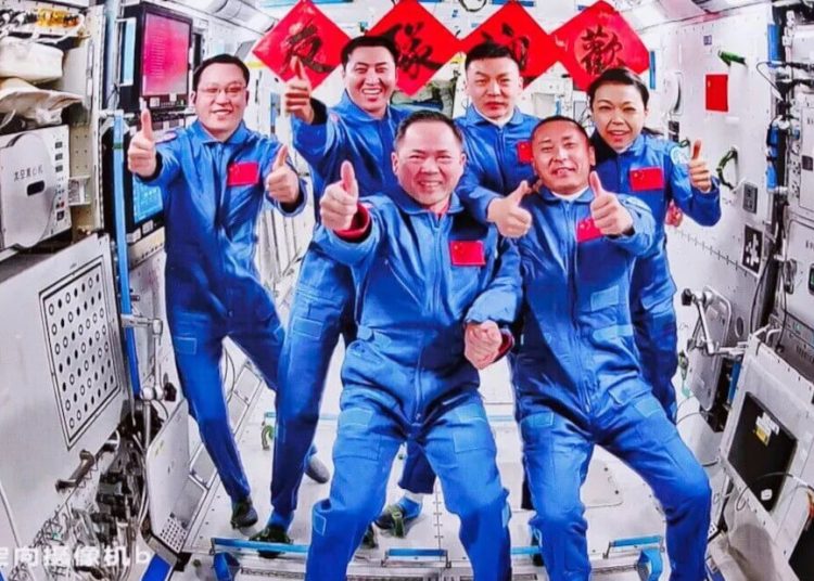 La nave Shenzhou-23 con tres astronautas a bordo llegó a la estación espacial china Tiangong. Fuente: Oficina de Ingeniería Espacial Tripulada de China
