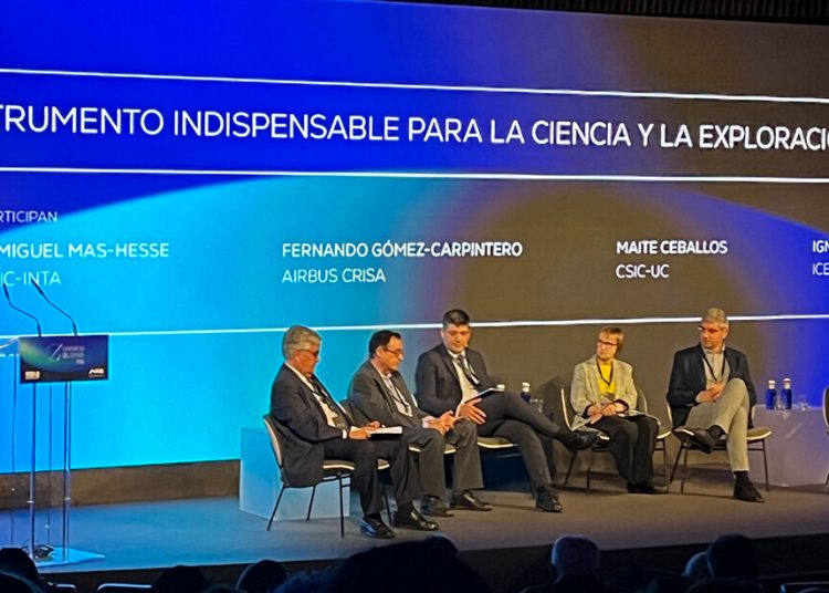 Mesa 2 Congreso del Espacio. Fuente: Actualidad Aeroespacial.
