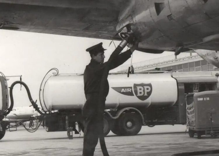 Air bp cumple 100 años suministrando combustible de aviación. Fuente: Air bp