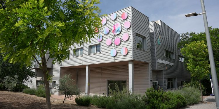Airbus Helicopters inaugura su nuevo Campus Digital de Albacete. Fuente: Airbus Helicopters.