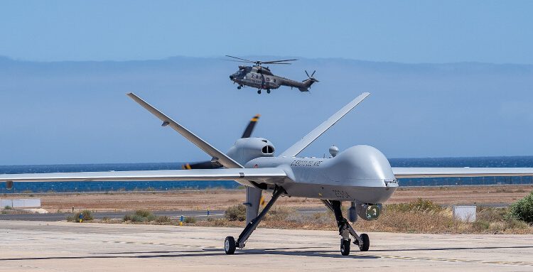 El Ejército del Aire y del Espacio despliega un Predator B del Ala 23 en la Base Aérea de Lanzarote. Fuente: Ejército del Aire y del Espacio