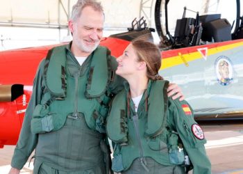 El Rey y la princesa de Asturias realizaron un vuelo de instrucción conjunto antes de abandonar la Academia de San Javier. Fuente: Ejército del Aire