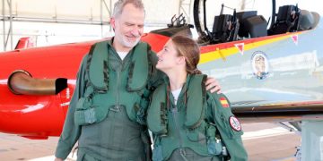 El Rey y la princesa de Asturias realizaron un vuelo de instrucción conjunto antes de abandonar la Academia de San Javier. Fuente: Ejército del Aire