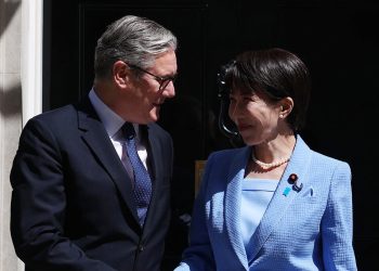 El primer ministro británico, Keir Starmer,y la primera ministra de Japón, Sanae Takaichi. Fuente: Keir Starmer