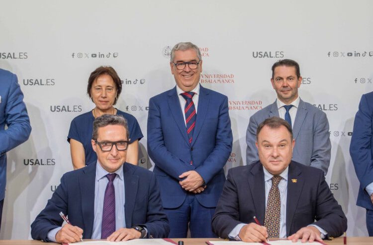 La USAL y el COPAC colaborarán en el fomento de la formación aeronáutica. Fuente: COPAC/USAL