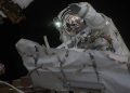 La astronauta Jessica Meir en una salida de la ISS. Fuente: Nasa