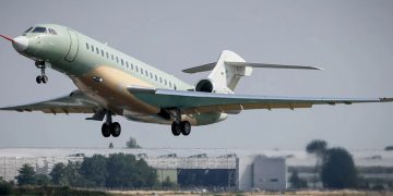 Primer vuelo del Falcon 10X de Dassault. Fuente: Dassault Aviation