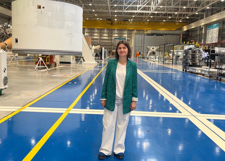 Verónica Villanueva, responsable de producción, montaje, integración y pruebas de Airbus Space Systems en España. Fuente: Actualidad Aeroespacial
