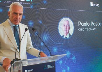 El consejero delegado de Tecnam, Paolo Pascale, durante la inauguración. Fuente: Tecnam