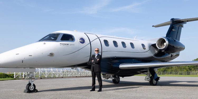 El Phenom 300EV de Embraer. Fuente: Embraer