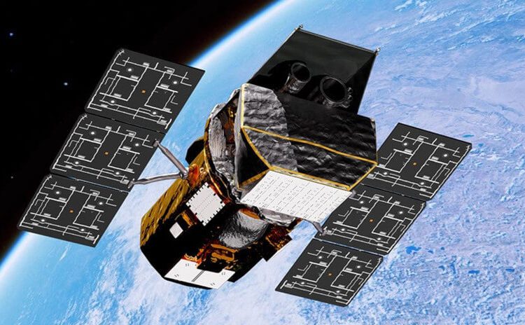 El Observatorio Swift de la Nasa orbita sobre la Tierra. Fuente: Nasa