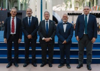 El ministro de Industria y Turismo, Jordi Hereu, durante la Cumbre Internacional del Espacio de París. Fuente: La Moncloa