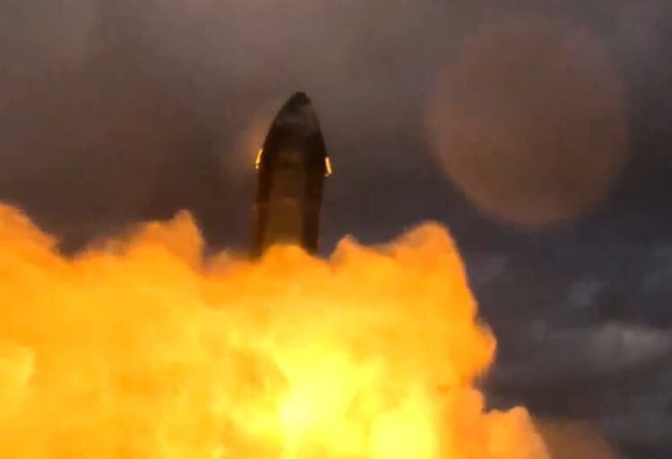 La nave espacial Starship de SpaceX, con problemas, alcanzó órbita por vez primera. Fuente: SpaceX