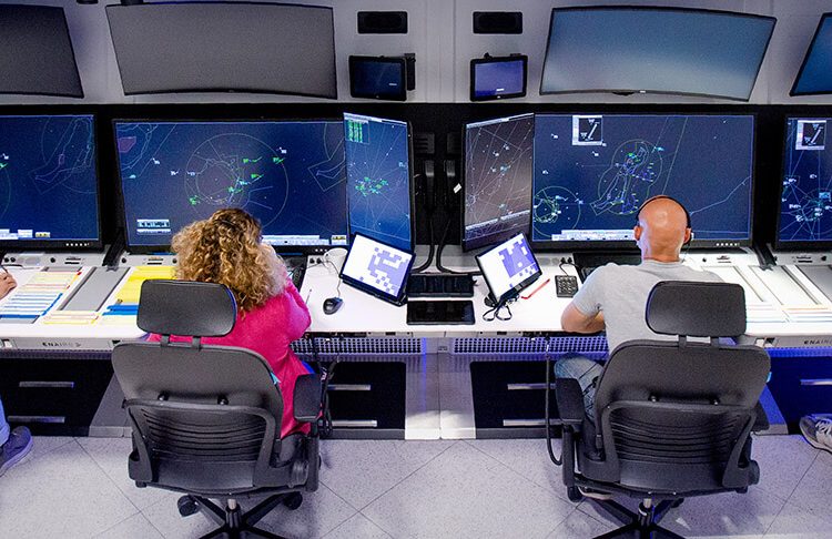 Centro de Control de ENAIRE en Canarias. Fuente: ENAIRE