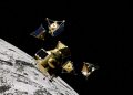 La nave Elytra de Firefly desplegando drones JPL sobre el polo sur de la Luna. Fuente: Firefly